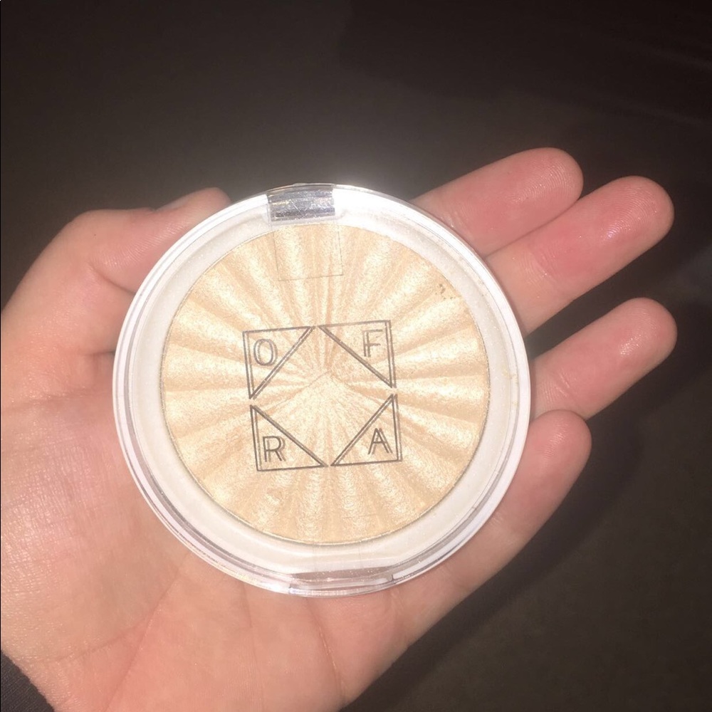 Ofra highlighter